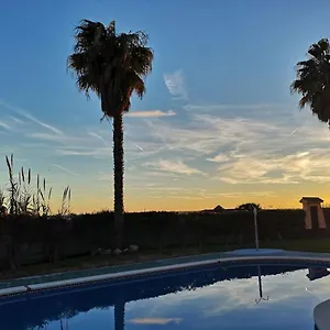 Espectacular Residencial En 1a Linea Con Piscina. Apartamento Benajarafe