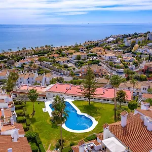 https://apartamentos-torrenueva-park.1costadelsol.com